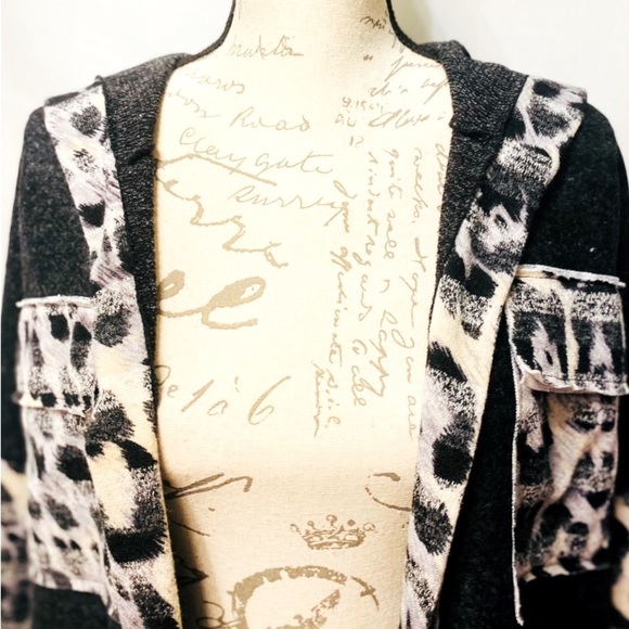 Open Black/Gray Blend Jacket Animal Print Trim with Hood Front Chest Pockets NWT - Picture 13 of 16